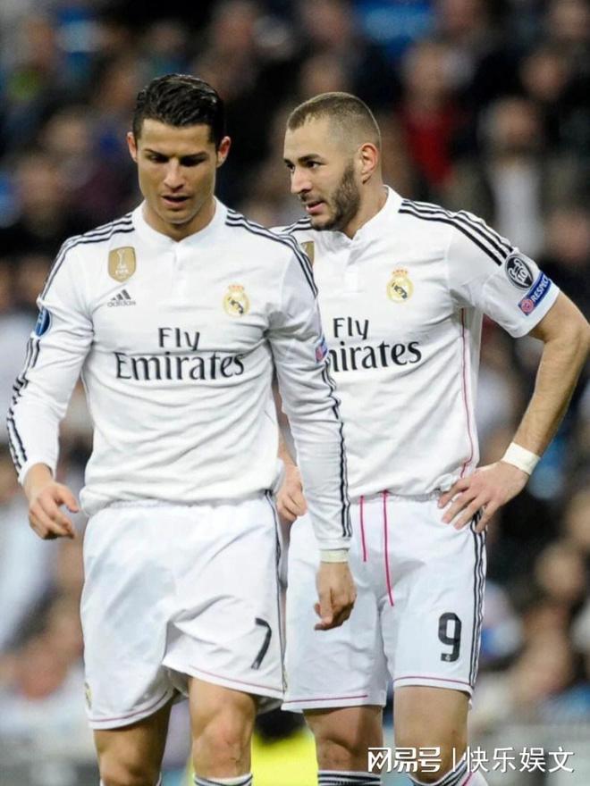 阿森纳士气高涨战胜谢菲联,球迷热议胜利关键点 阿森纳士气高涨战胜谢菲联,球迷热议胜利关键点