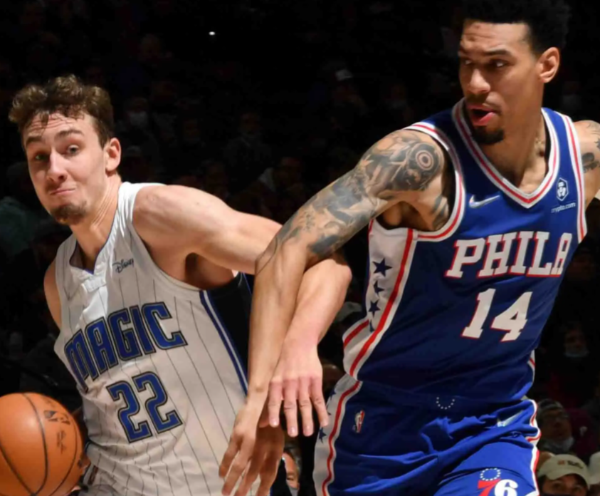 魔术再度遭逢败绩，主场遭到猛龙队逆转