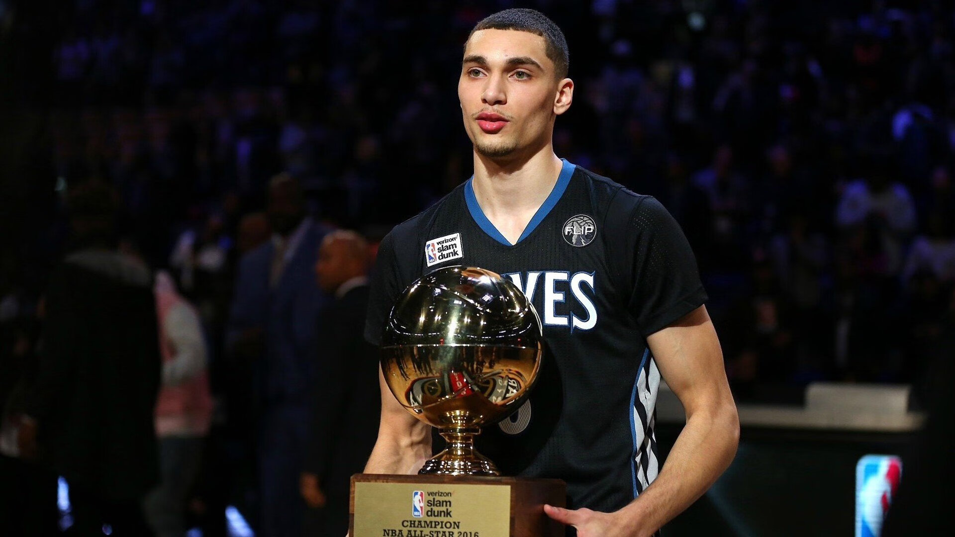 从达喀尔到巴黎，孔德的加时接管与几内亚篮球的奥运长征