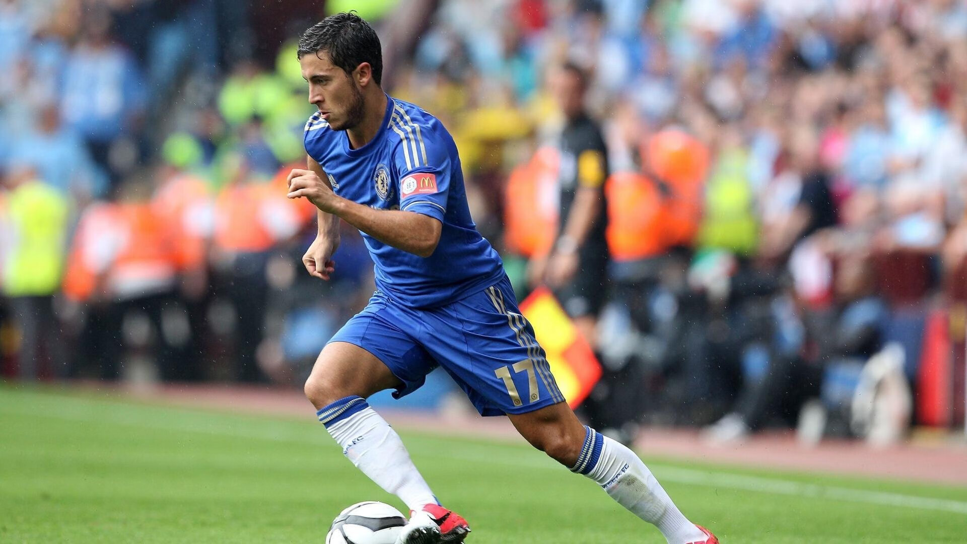 蓝鹰之脊，巴雷拉扛起拉齐奥，以唯一性对抗切尔西的钢铁洪流